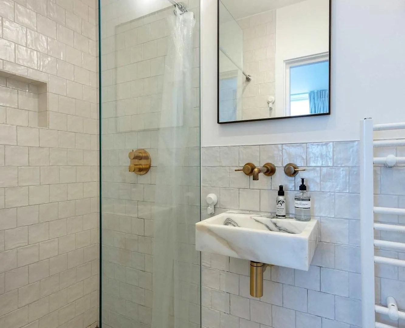 Veeve - The Hackney Loft Apartment London