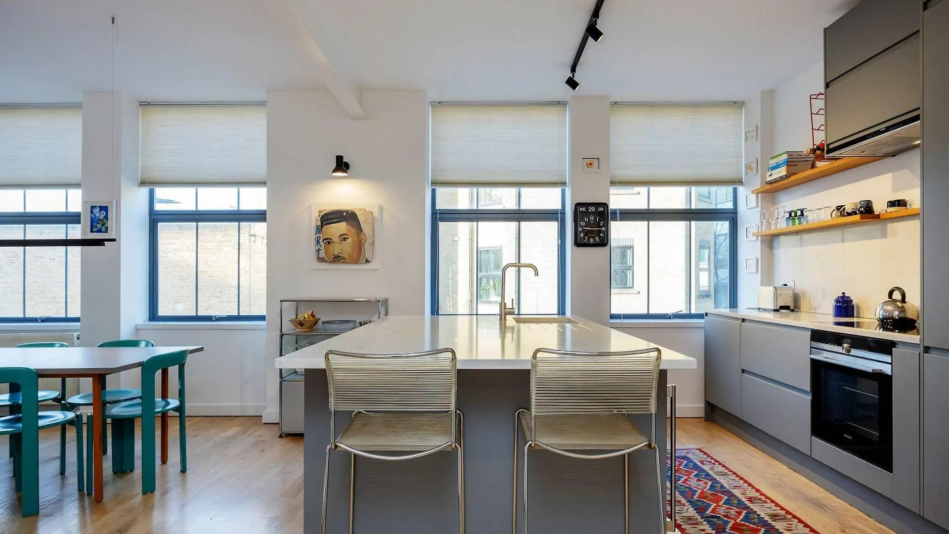 Veeve - The Hackney Loft Apartment London